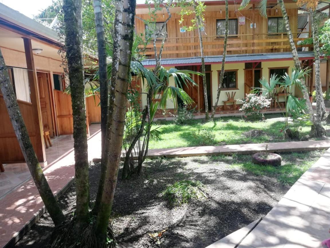 Cabinas Popular Puerto Viejo de Talamanca Dış mekan fotoğraf